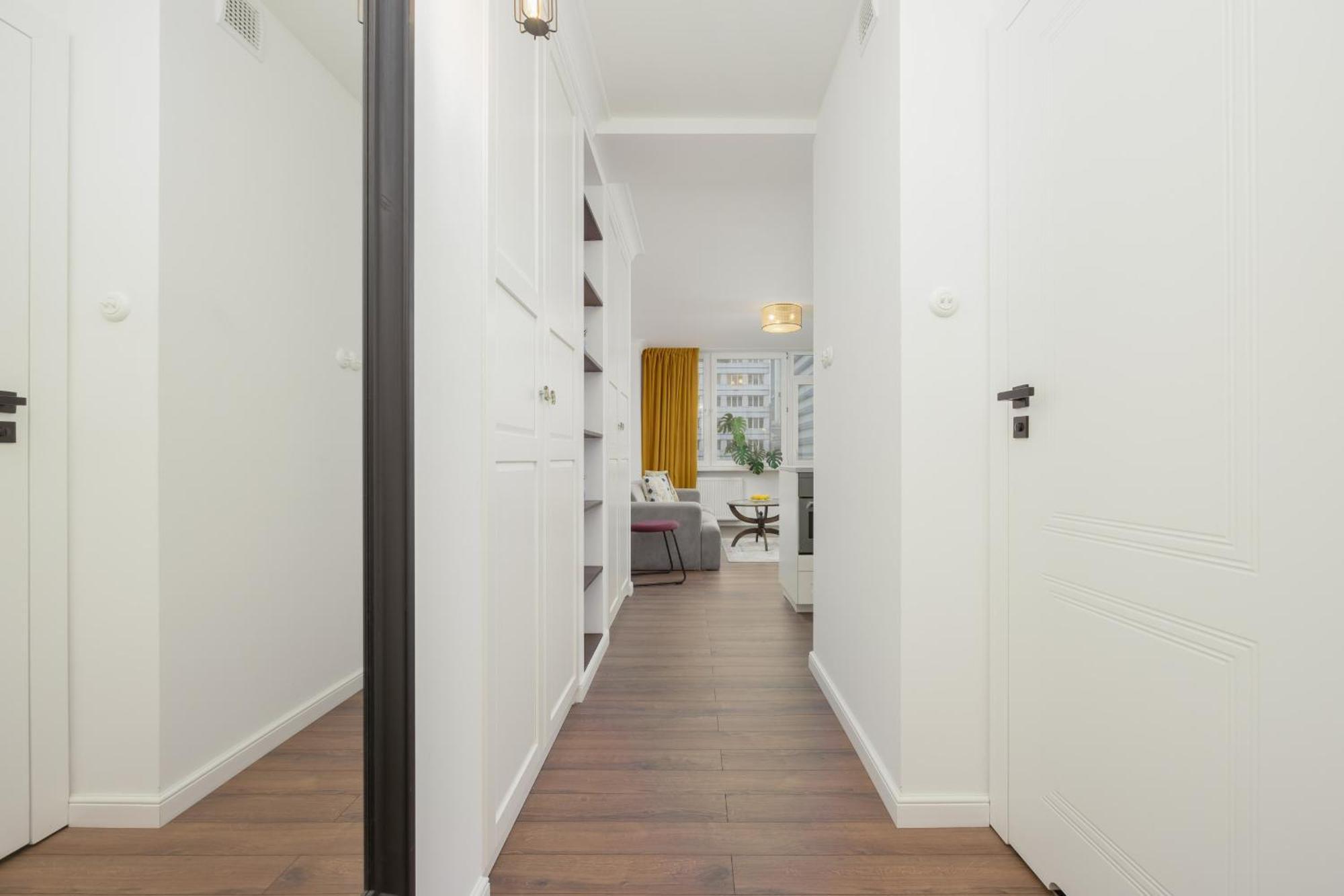Marszalkowska Stylish Apartment With Balcony Warsaw Center By Noclegi Renters Εξωτερικό φωτογραφία